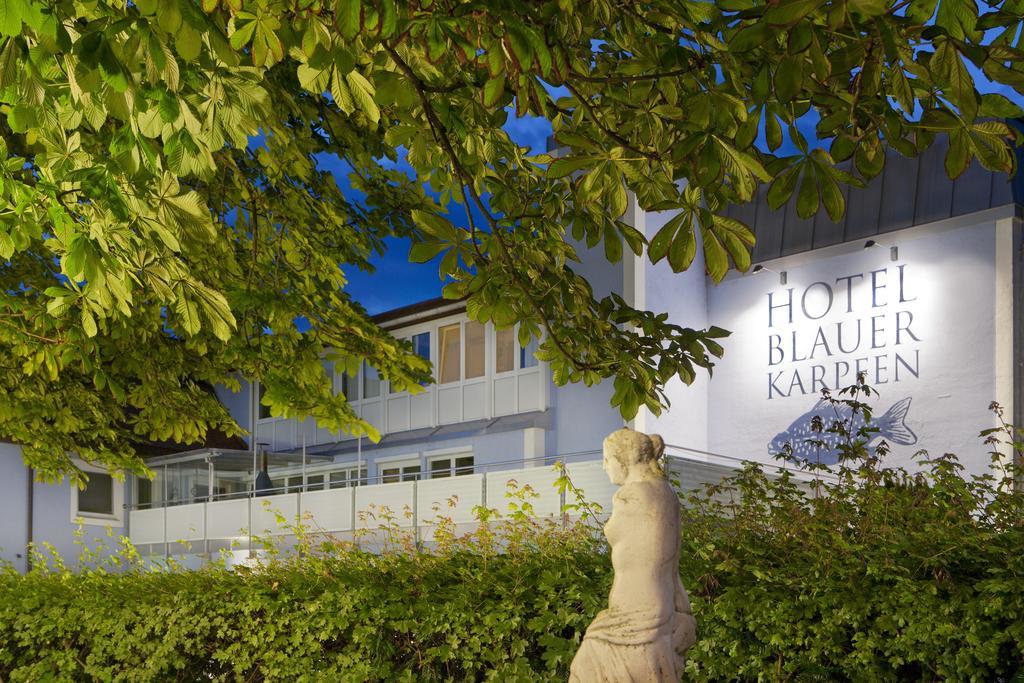Hotel Blauer Karpfen Oberschleißheim エクステリア 写真
