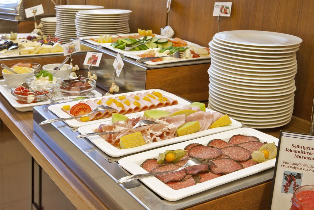 Hotel Blauer Karpfen Oberschleißheim 部屋 写真